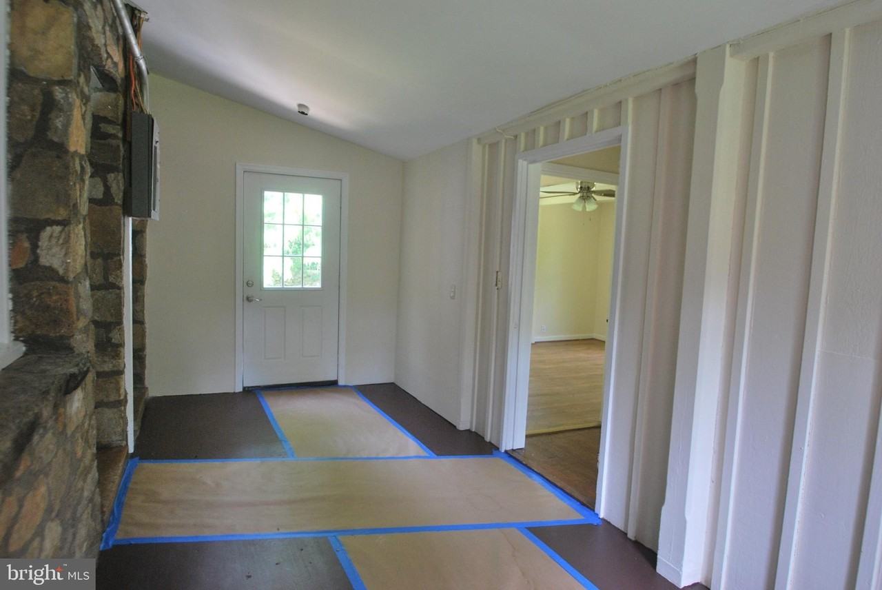 23131 Oakham Farm Ln - Photo 6 of 26