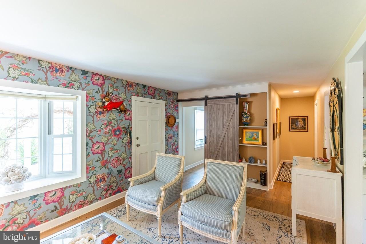 800 Blue Ridge Ave - Photo 4 of 34
