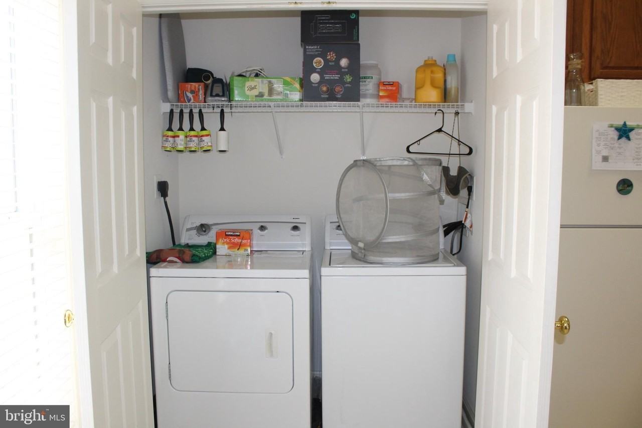 211 Dogwood Ave - Photo 5 of 16