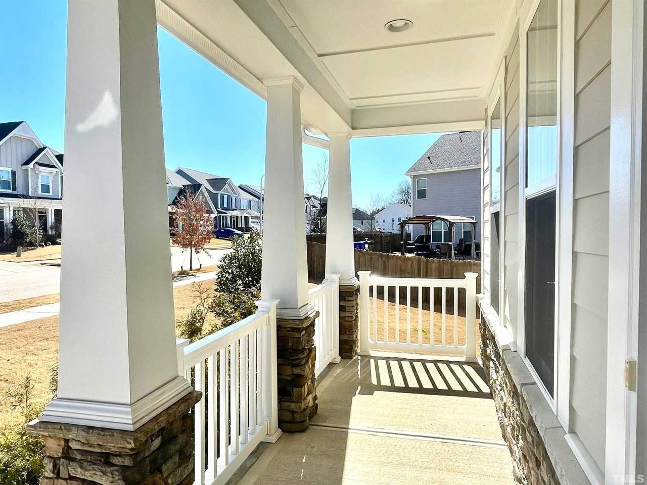 8008 Gilano Dr - Photo 4 of 42