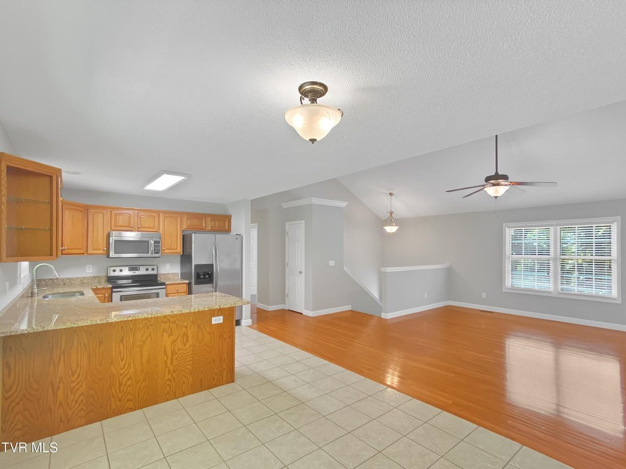 2 Horseshoe Bnd - Photo 5 of 19
