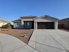 featured image of E 36th Pl