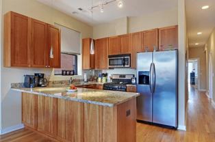 2147 W Evergreen Ave #201 - Photo 1 of 1