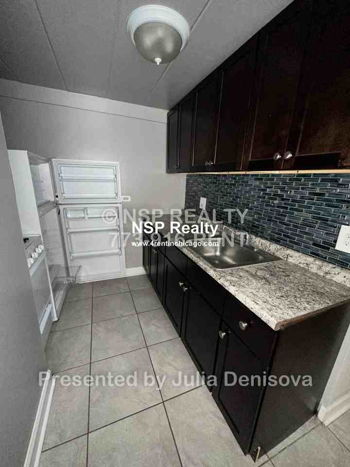 9612 Ivanhoe Ave #4 - Photo 4 of 9