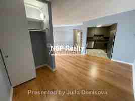 featured image of 525 N Quentin Rd #317
