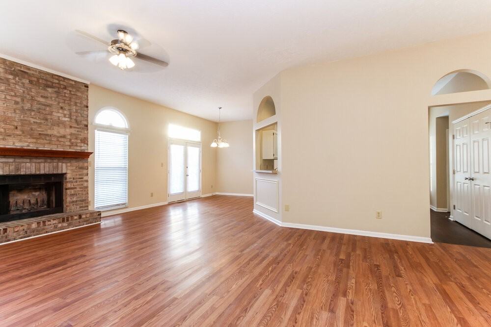 5537 Vicksburg Dr - Photo 3 of 16