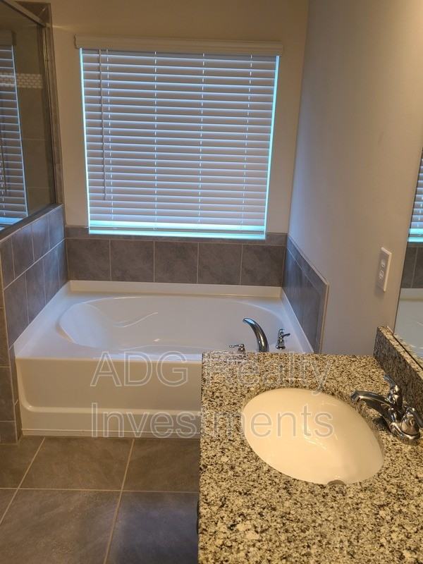 1577 Cambria Ct - Photo 7 of 18