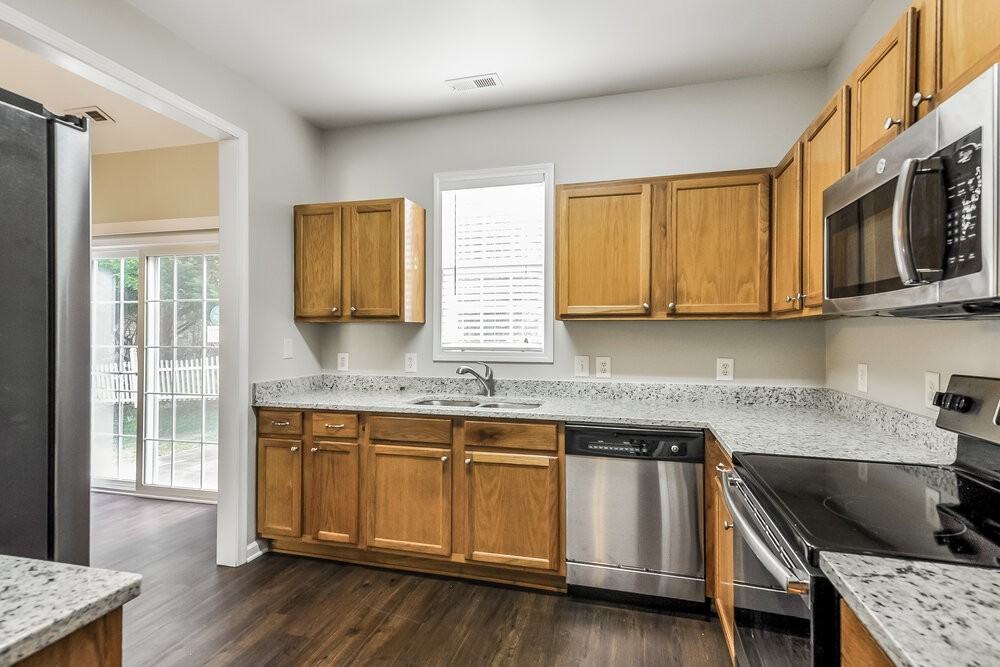 2716 Lead Crystal Ct - Photo 6 of 15