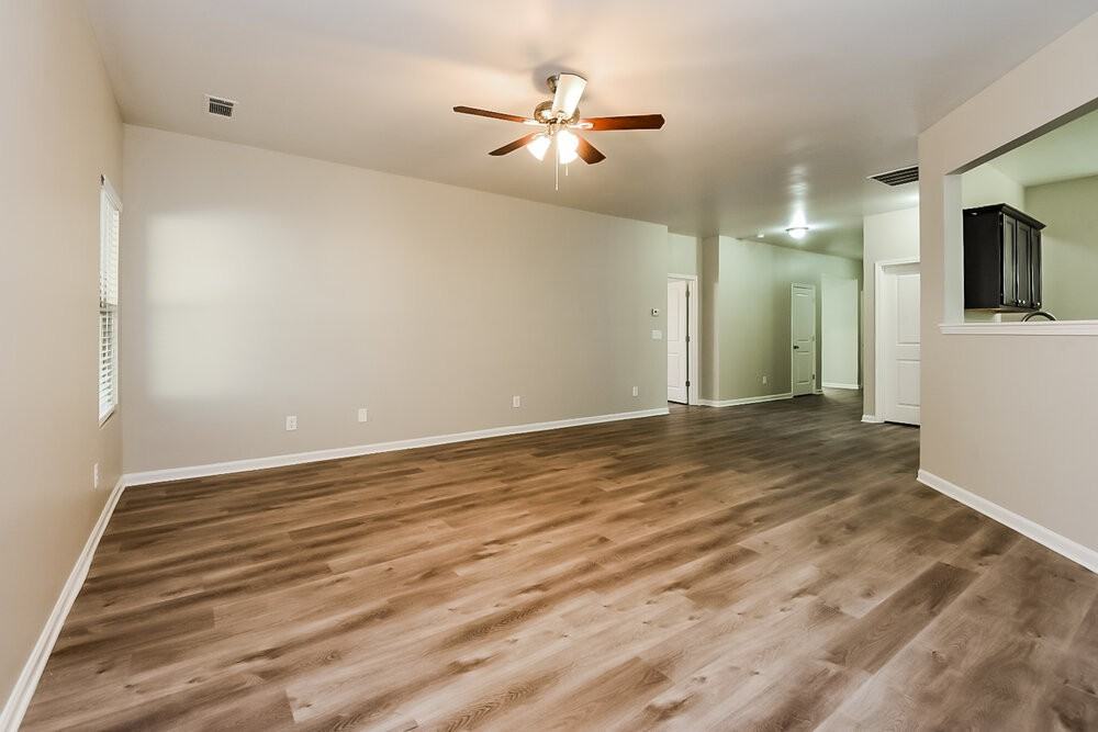 3517 Mica Cir Se - Photo 4 of 16