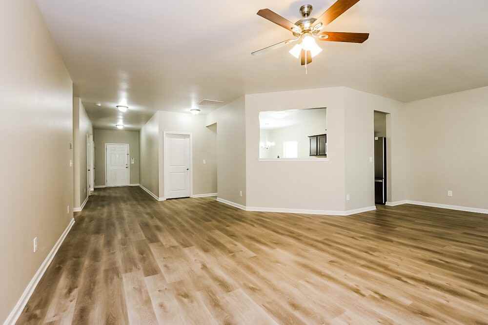 3517 Mica Cir Se - Photo 5 of 16