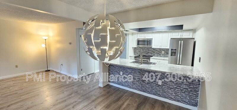 6051 Windhover Dr - Photo 3 of 14