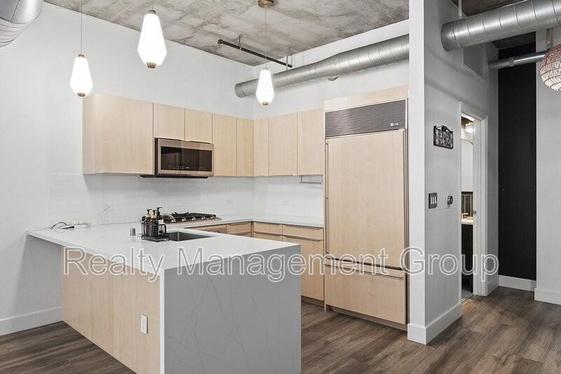 877 Island Ave #312 - Photo 4 of 40