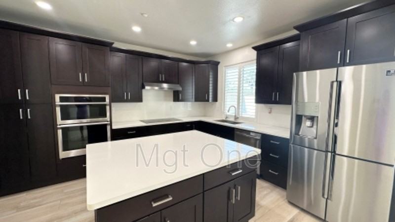 7284 Abigail Pl - Photo 2 of 25