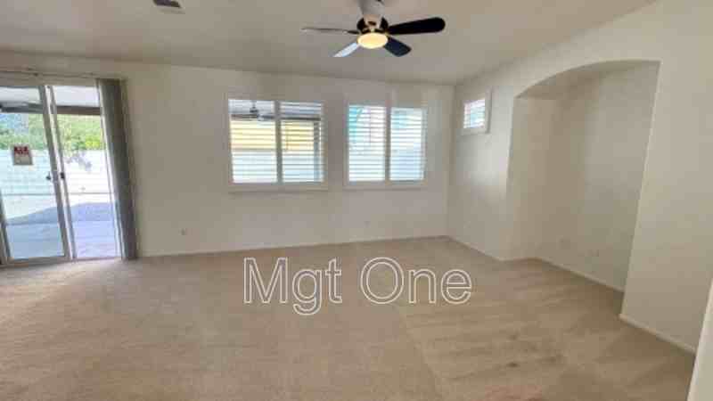 7284 Abigail Pl - Photo 4 of 25