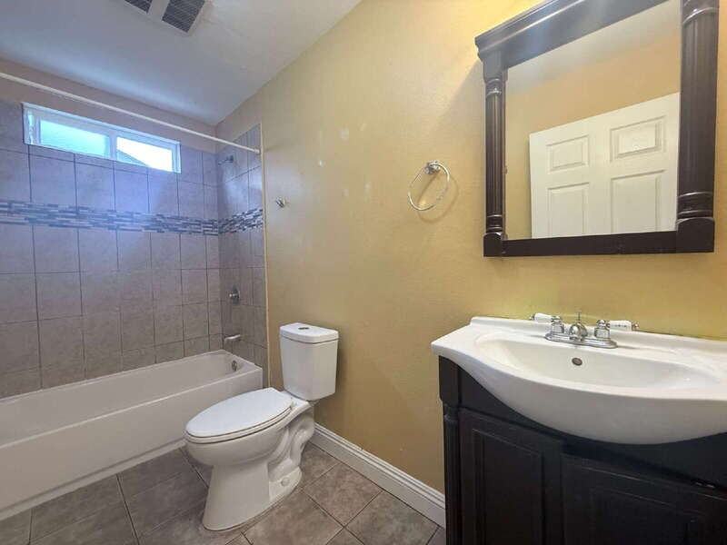 9011 Orchard Ave - Photo 7 of 14
