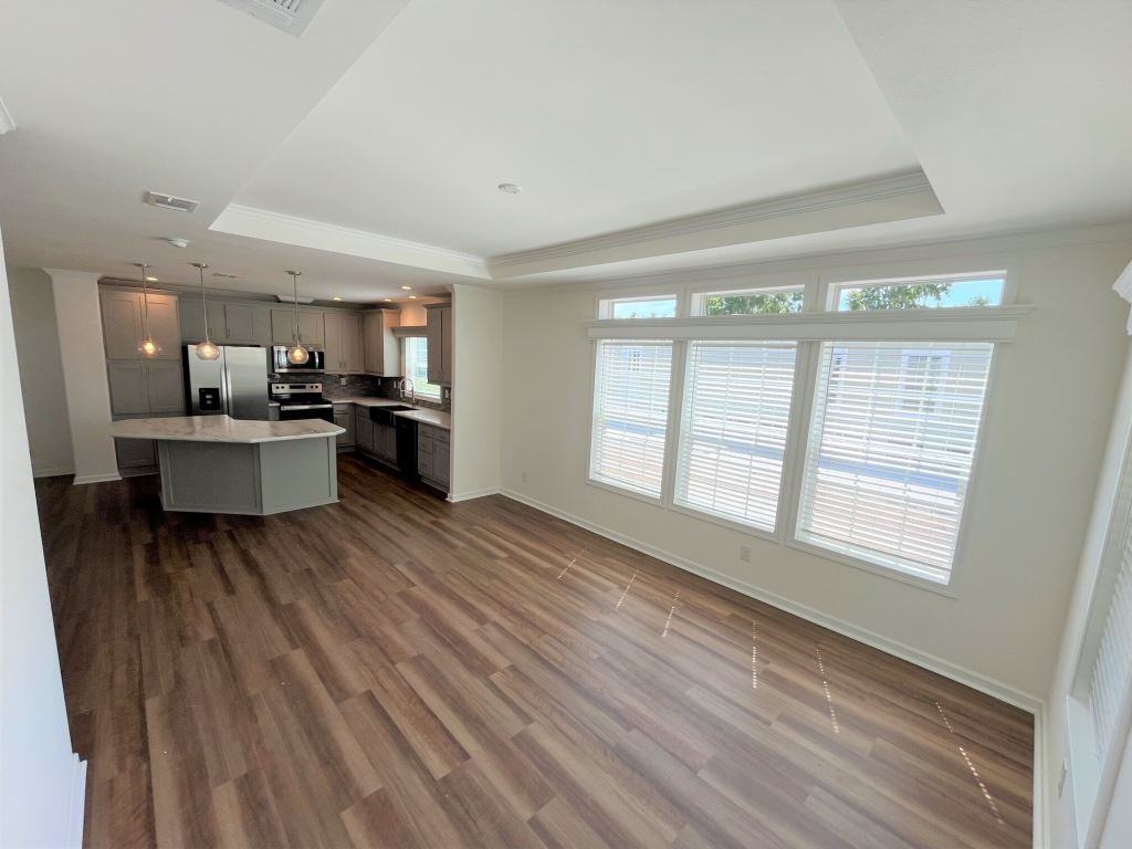 5620 Woodford St - Photo 7 of 34