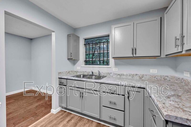 1256 15th St Sw - Photo 4 of 26