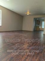 featured image of 911 Hawthorne St