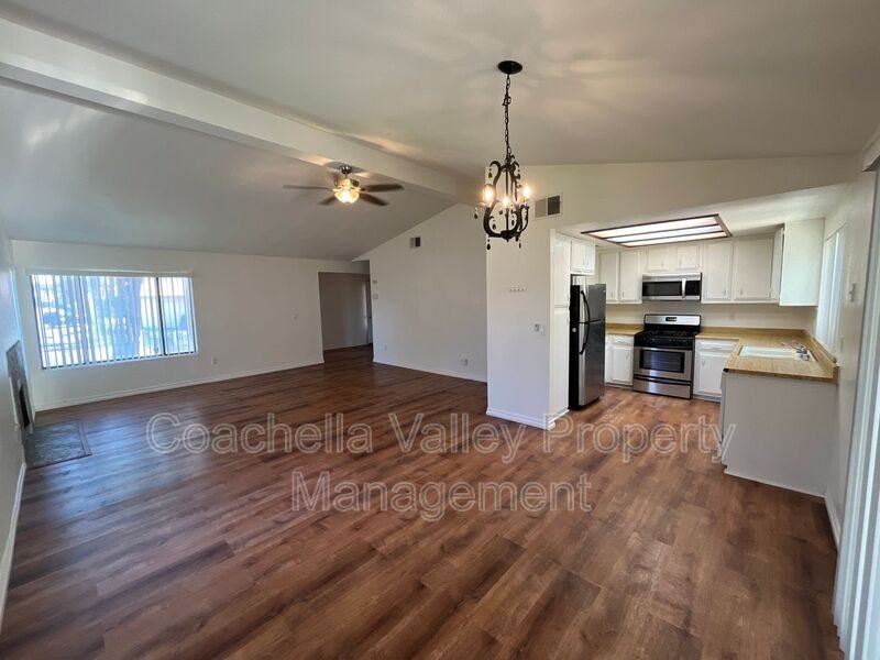 40641 Schafer Pl - Photo 5 of 39