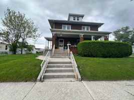 featured image of 207 Monroe St #B