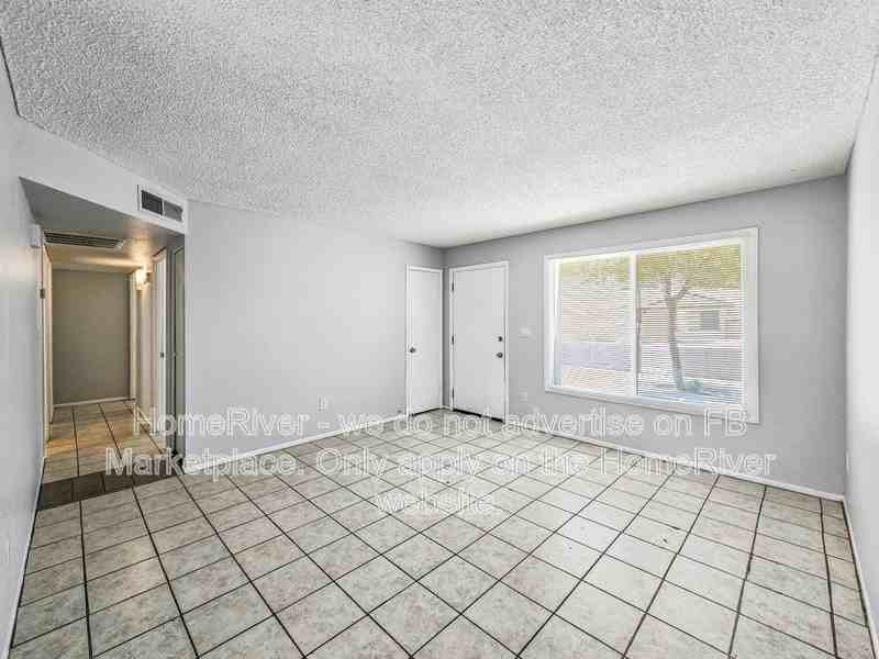 5146 W Berkeley Rd - Photo 3 of 21