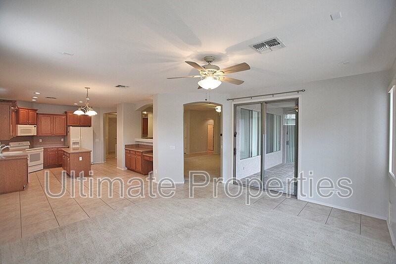 27158 N Whitehorn Trl - Photo 2 of 6