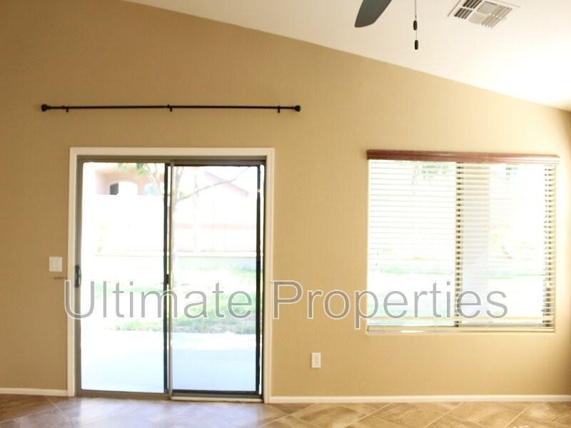 17840 W Andora St - Photo 4 of 5