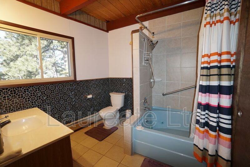 241 Zephyr Ave - Photo 7 of 11