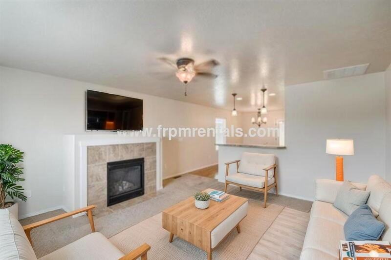 11343 W Allerton St - Photo 3 of 19