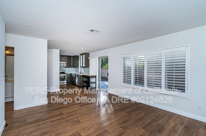 724 Whispering Trails Dr - Photo 4 of 28