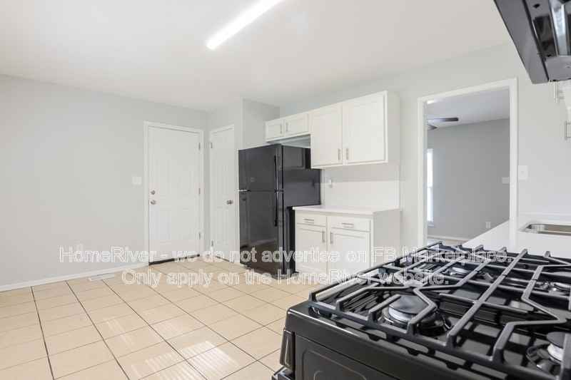 4332 Exmoor Ct - Photo 6 of 17