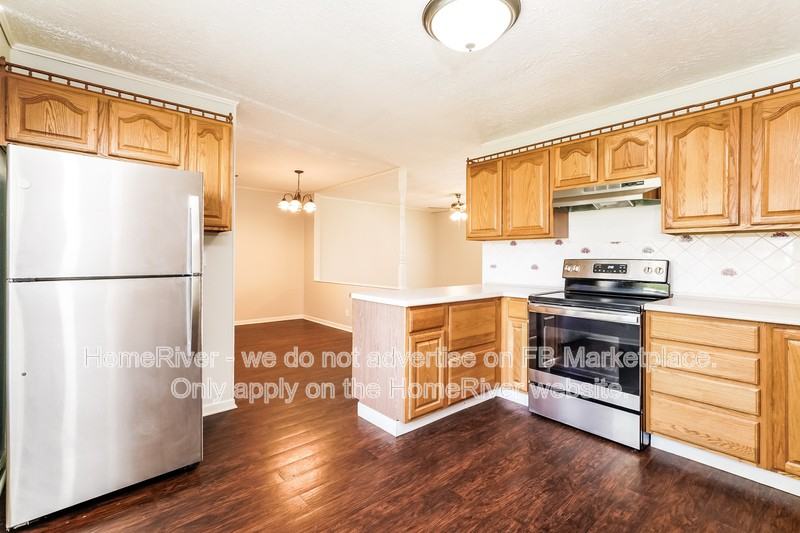 970 Edgewood Dr - Photo 6 of 19