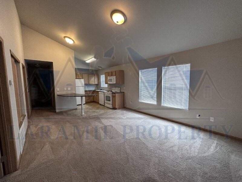 415 Mitchell St #F4 - Photo 2 of 16
