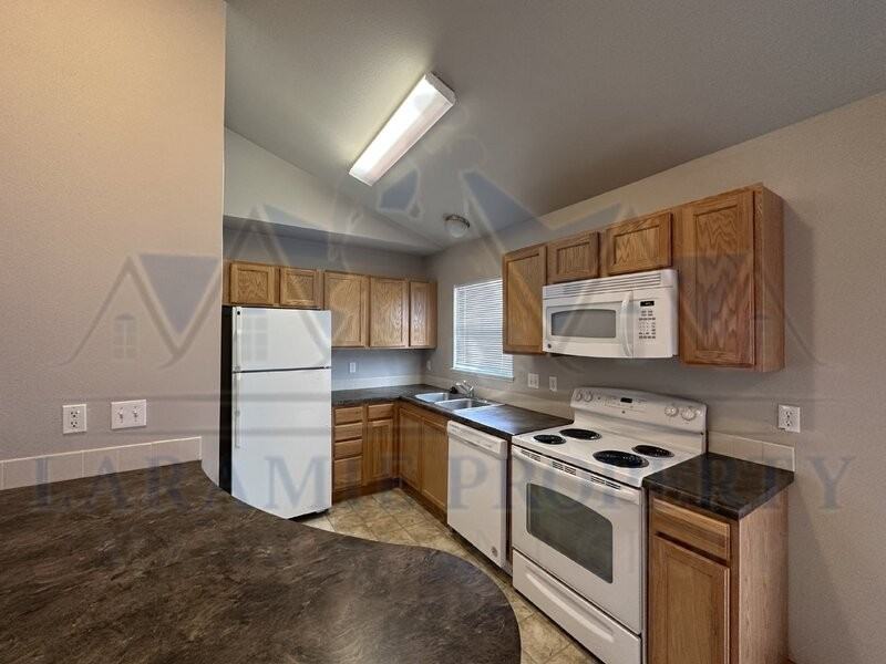415 Mitchell St #F4 - Photo 7 of 16