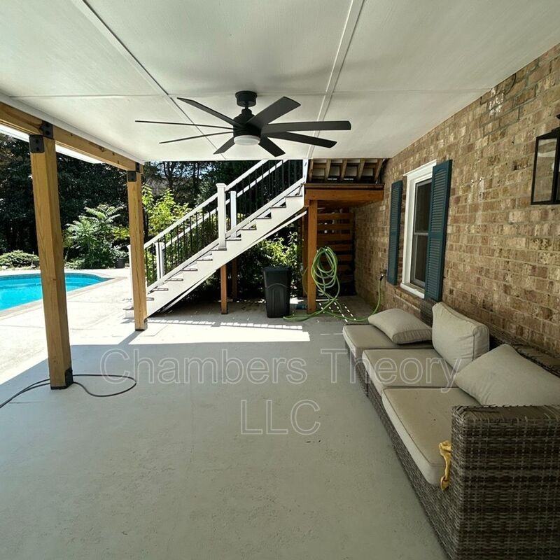5827 Wessex Ln - Photo 7 of 17
