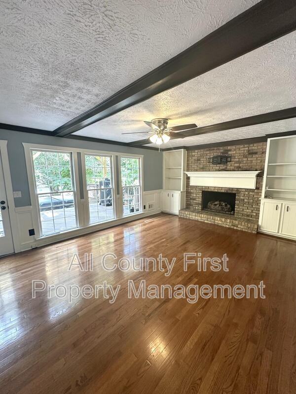 5621 Shadow View Dr #5621SHADOW - Photo 5 of 36
