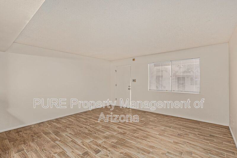 8847 N 8th St #102 - Photo 6 of 11