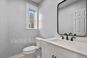 featured image of 1476 Chapel St #301