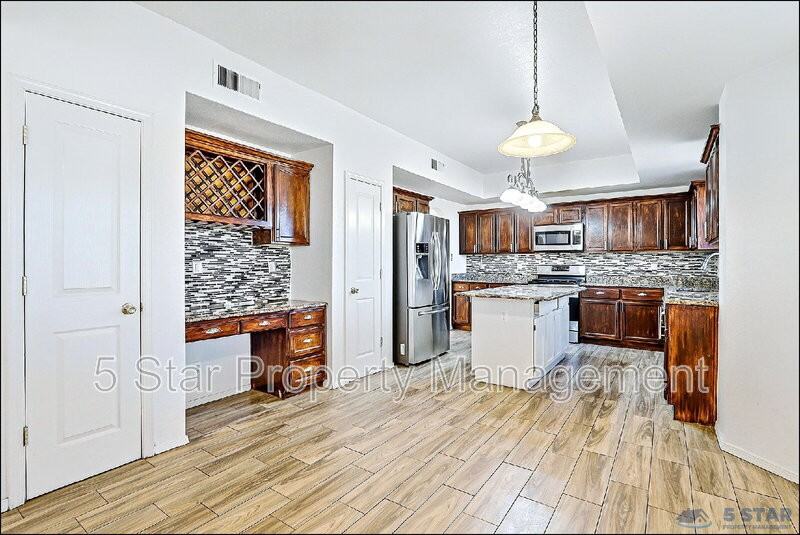 3140 Tierra Agave Dr - Photo 6 of 34