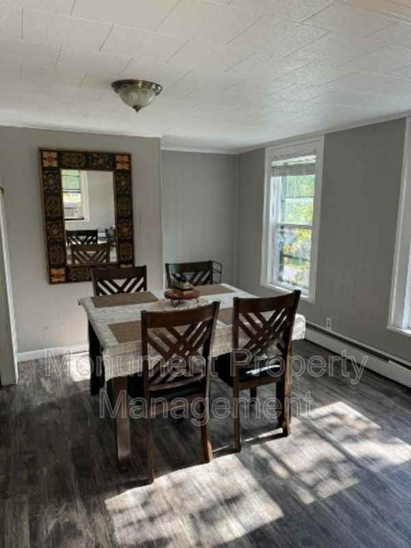 105 E Hamilton St - Photo 3 of 12