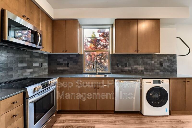 6310 N Maryland Ave #201 - Photo 6 of 8