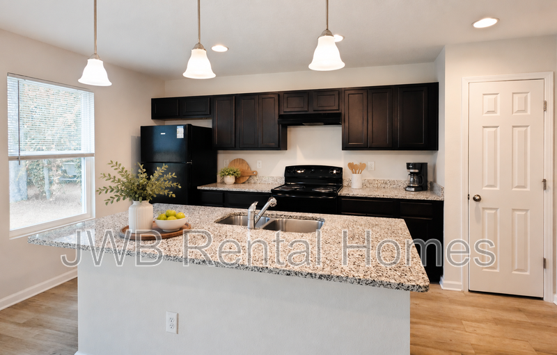 9027 Dandy Ave - Photo 3 of 14