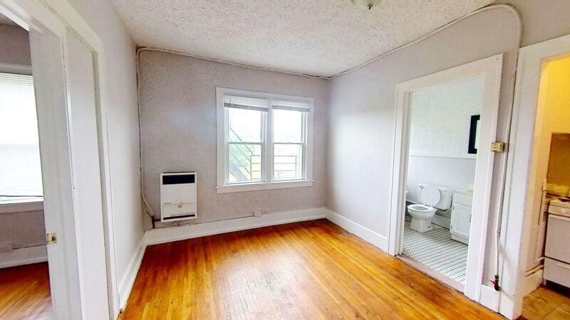 2005 Dewey Ave #7 - Photo 3 of 13
