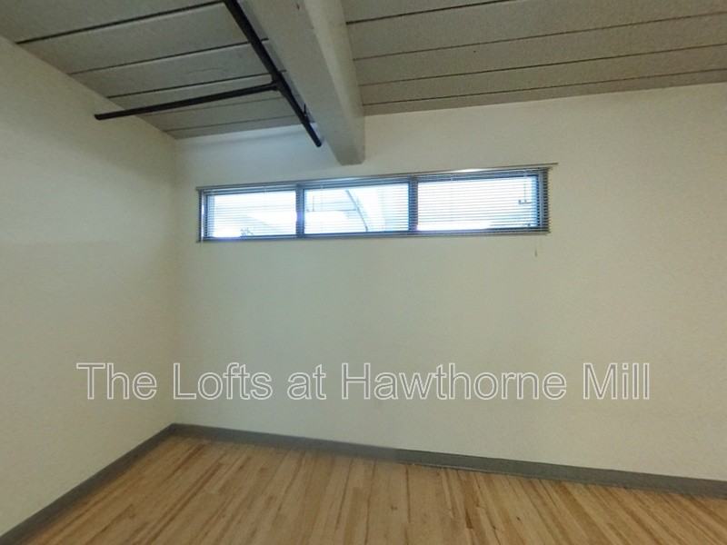 1101 Hawthorne Ln #287 - Photo 6 of 10