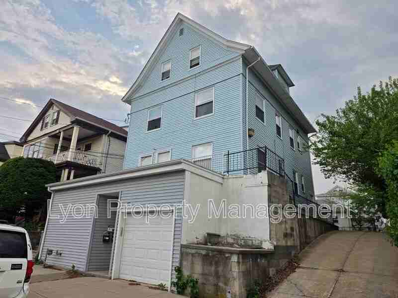 107 Burgess Ave #1