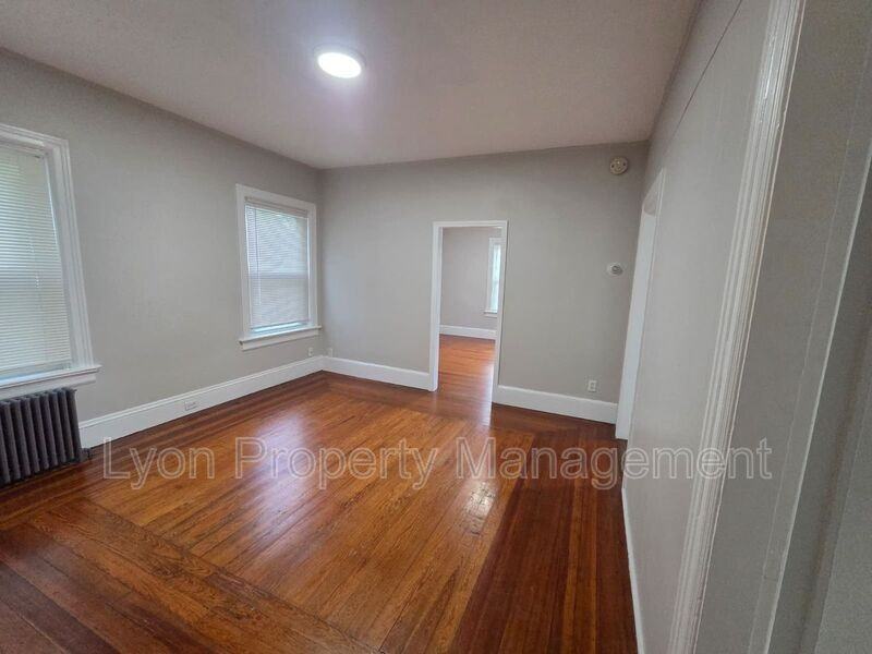 107 Burgess Ave #1 - Photo 5 of 12