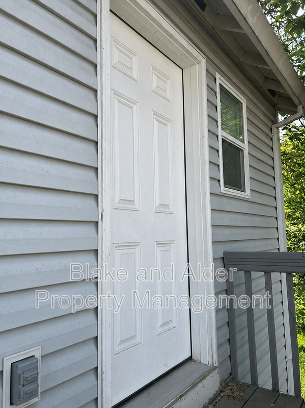 5609 - Photo 2 of 21