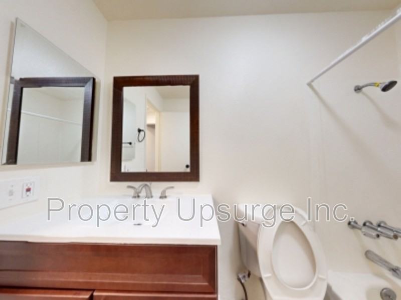 425 Nelson Ave #3 - Photo 7 of 11