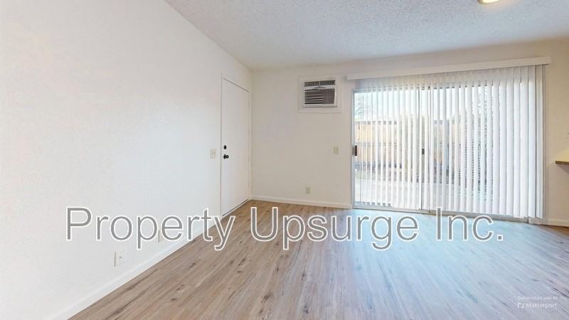 2737 Gilmore Ln - Photo 4 of 15