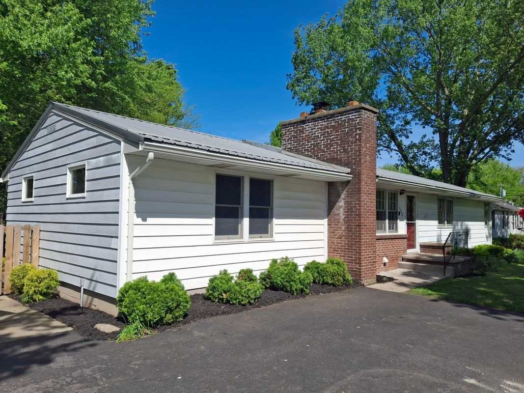 3900 Ransomville Rd - Photo 2 of 31